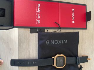 Reloj Nixon Dorado Unisex