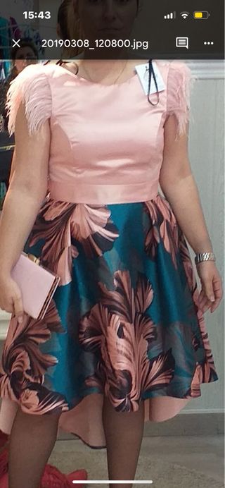 Vestido de fiesta rosa y verde azulado