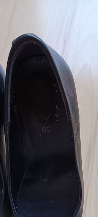 Zapatos de salón negros talla 38