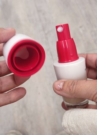 Base Shiseido Revitalessence Skin Glow Tono 320