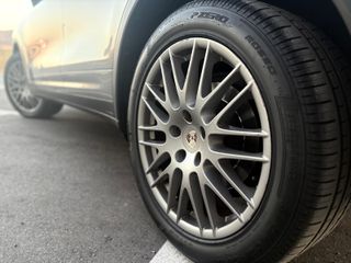 Porsche Cayenne 2012
