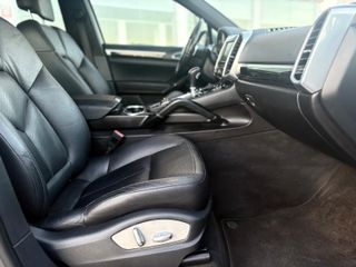 Porsche Cayenne 2012