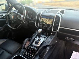 Porsche Cayenne 2012
