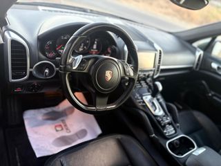 Porsche Cayenne 2012
