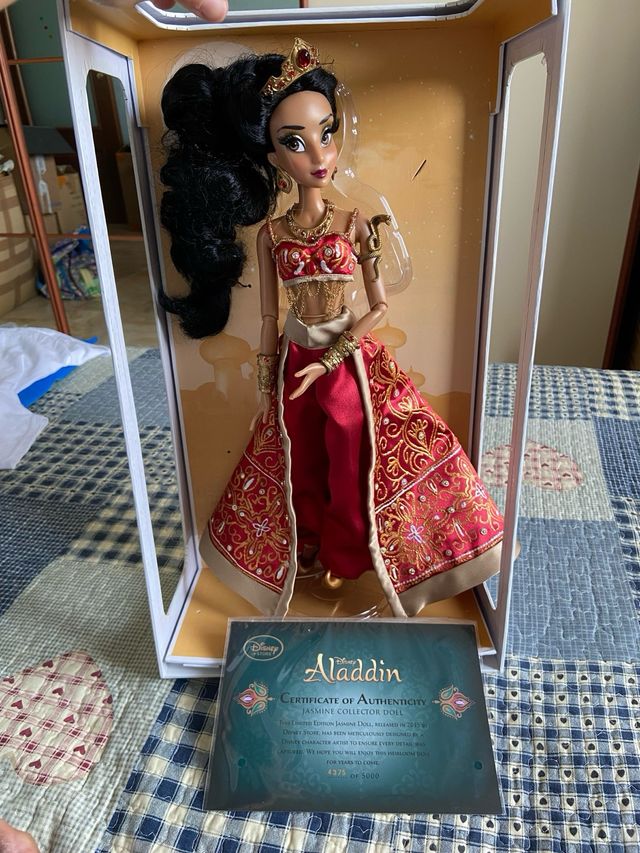 Jasmine red D23 Limited OOAK