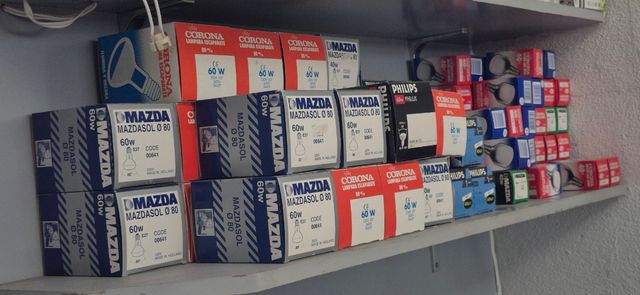 Bombillas incandescentes surtidas