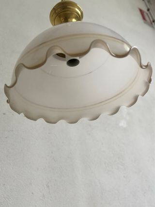 Lampadario vintage vetro bianco e ottone anni ‘70
