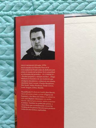 Una puta albina colgada del brazo de Francisco ...