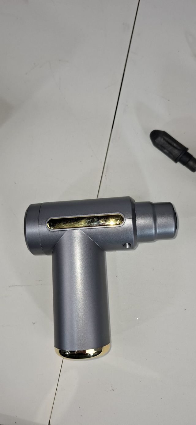 Pistola de Masaje Gris con Accesorios