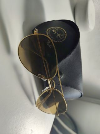 Gafas de sol Ray-Ban doradas