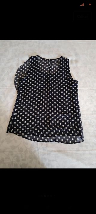 Blusa de mujer con lunares talla M