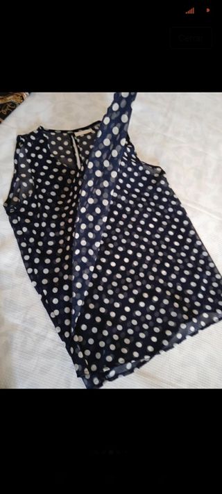 Blusa de mujer con lunares talla M