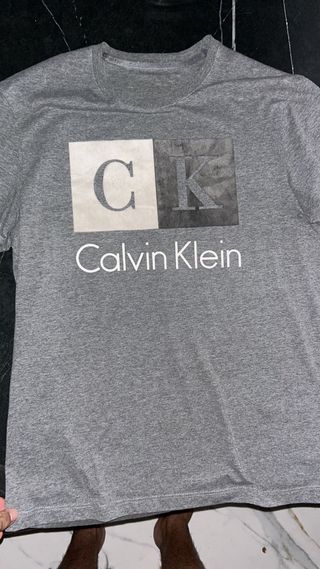 Camiseta Calvin Klein