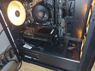 PC Gamer RTX 5060, Ryzen 5 5500, 32GB RAM y 1TB