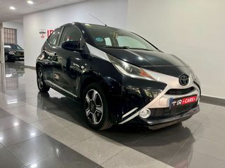 Toyota Aygo x-play
