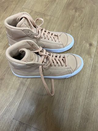 Zapatillas Nike Blazer Beige