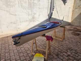 Kayak de fibra ligero Tahe Marine Fit con Timón