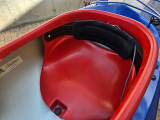 Kayak de fibra ligero Tahe Marine Fit con Timón