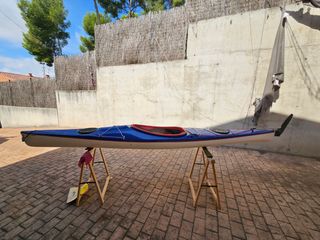 Kayak de fibra ligero Tahe Marine Fit con Timón