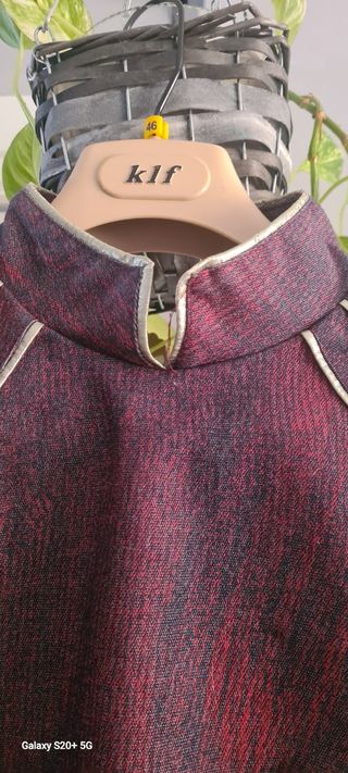 Vestido oriental ajustado morado y rojo