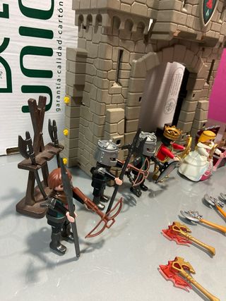 Lote aguila o halcon rojo guerreros medievales