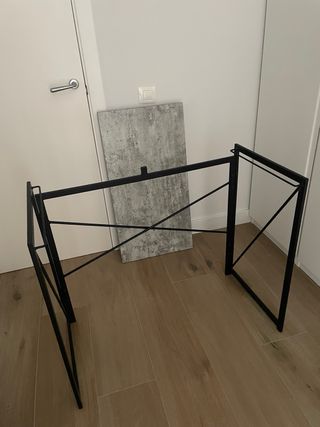 Práctico escritorio plegable
