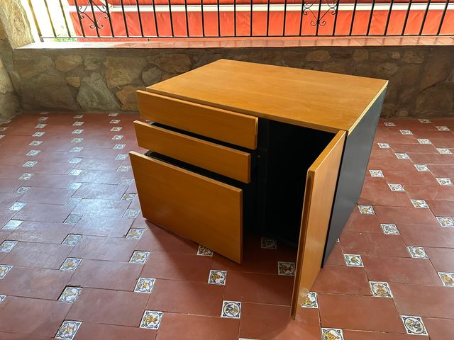 Cajonera de oficina madera y negro