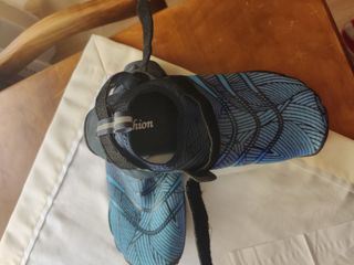 Zapatillas de agua para natación y playa