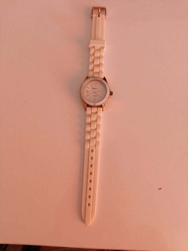 Reloj Select. Blanco