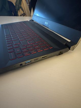 MSI Katana GF66 Ordenador Portátil