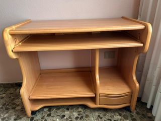 Escritorio de madera