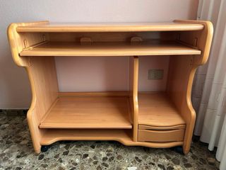 Escritorio de madera