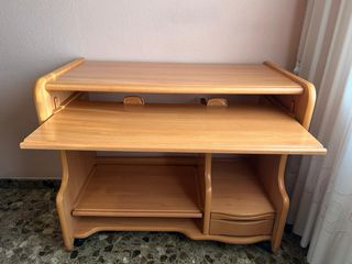 Escritorio de madera