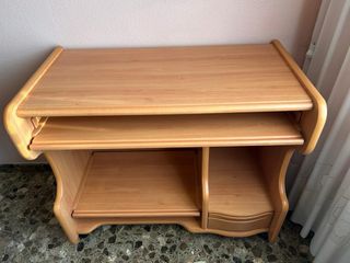 Escritorio de madera