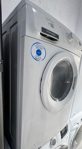 LAVADORA SECADORA ELECTROLUX DE 7 +  5 KILOS 