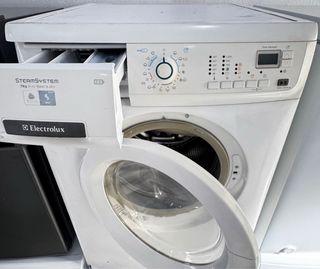 LAVADORA SECADORA ELECTROLUX DE 7 +  5 KILOS 