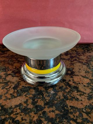 Accesorios cromado y Amarillo