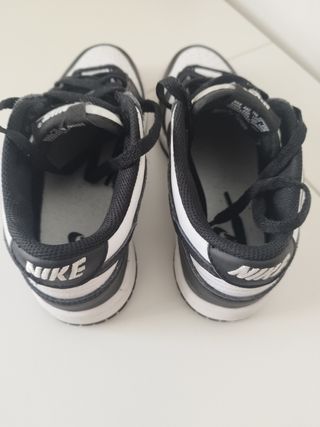 Nike Dunk Low Panda