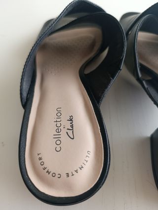 Sandalias Clarks Caroleigh Erin Negras