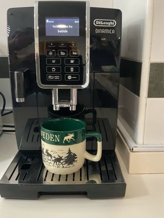 Cafetera Super Automática DeLonghi