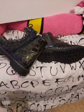 Botines negros talla 32