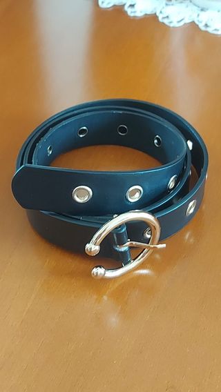 Cintura donna nera con borchie dorate