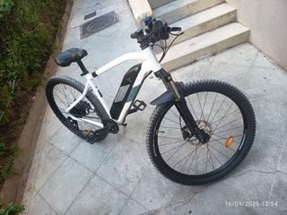 Bicicleta Blanca con Accesorios nuevos