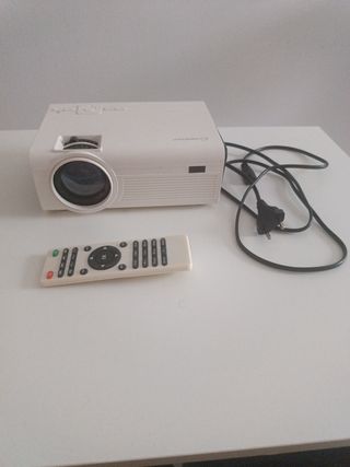 Proyector Crosstour Mini HD con Mando