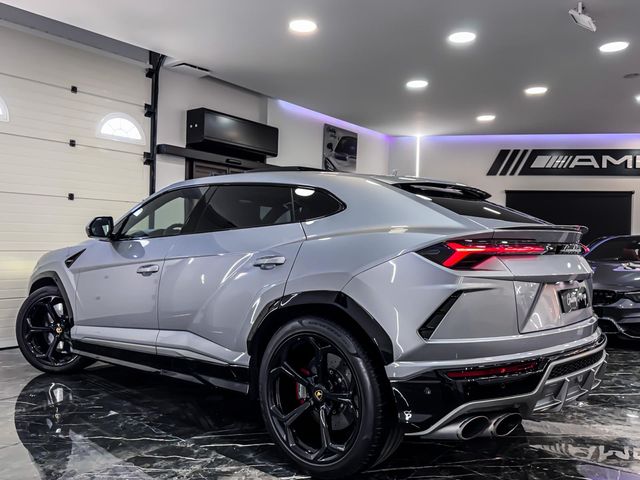 Lamborghini Urus S