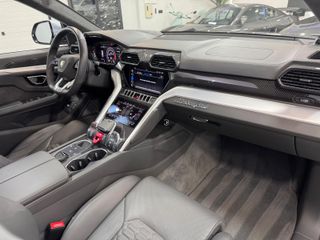 Lamborghini Urus S
