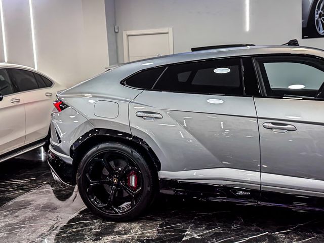 Lamborghini Urus S