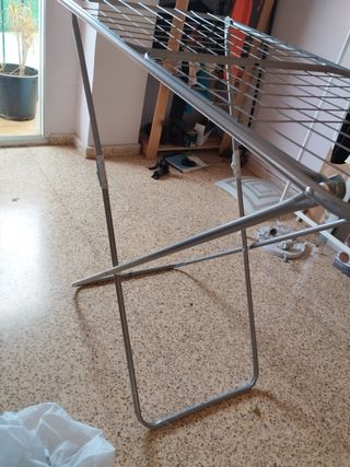 Tendedero plegable de metal