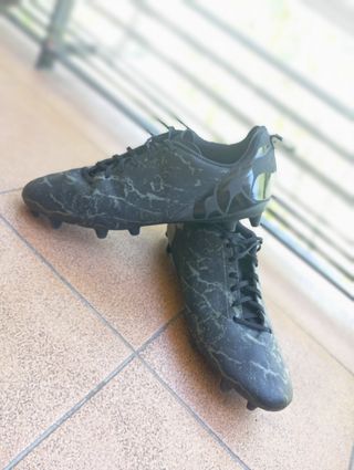Botines negros rugby / futbol 