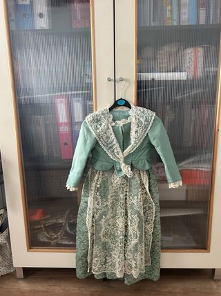 Vestido de Fallera como nuevo 